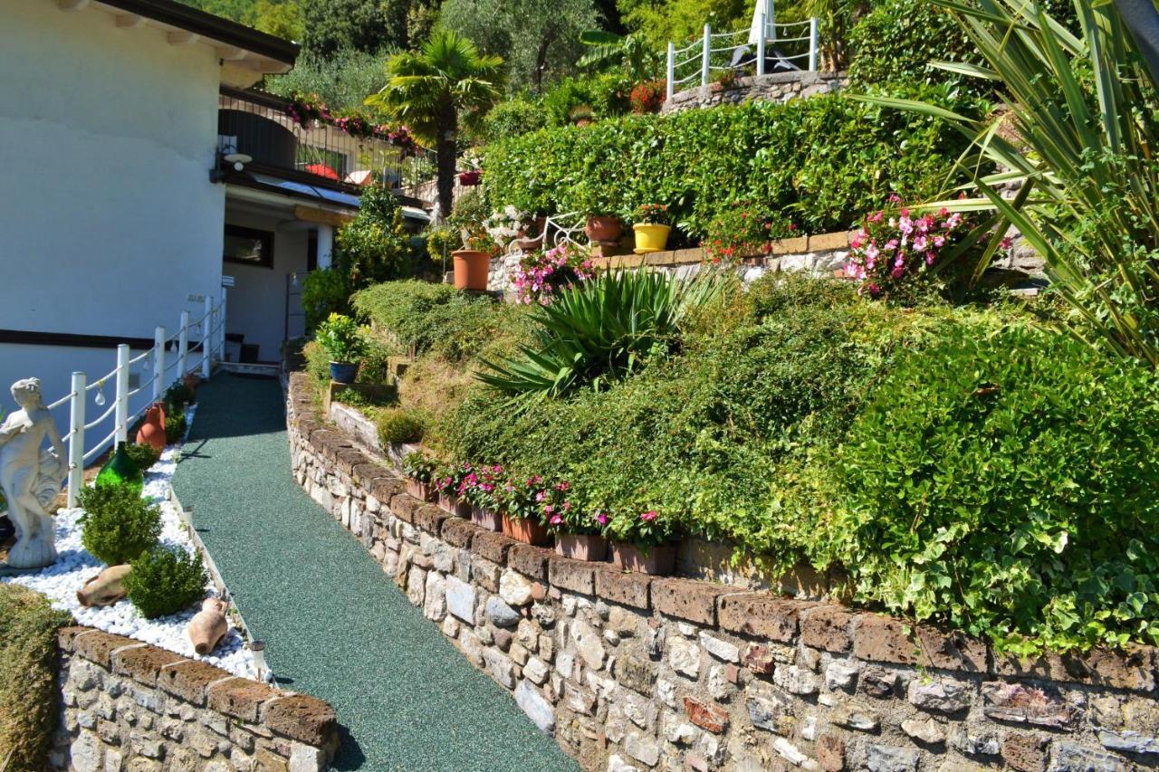 Appartamenti Casa Carlotta Limone sul Garda Bagian luar foto